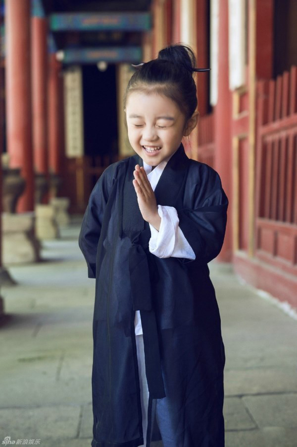 萌萌的小道士太可爱了!
