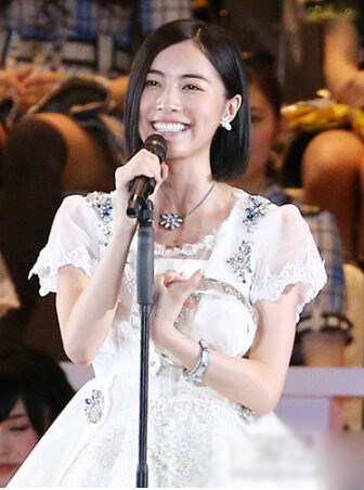 松井珠理奈2位 akb48 岛崎遥香3位 nmb48 渡边美优纪4位 nmb48 山本彩