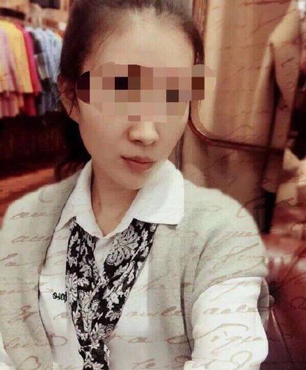 女子突遭汽车开门被撞倒遭碾压身亡:司机已被刑拘